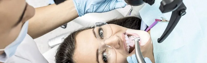 Установка имплантов в стоматологии Family Smile, Сочи